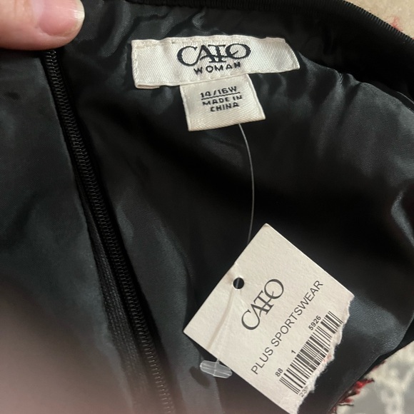 NWT CATO 14-16W Red and Black Skirt. Make me an offer. 🤗 - Picture 6 of 6